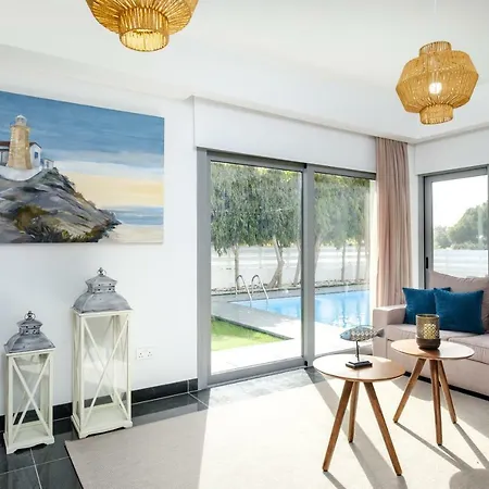 The Lighthouse Villas Perivolia