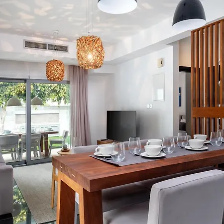 The Lighthouse Villas * Perivolia